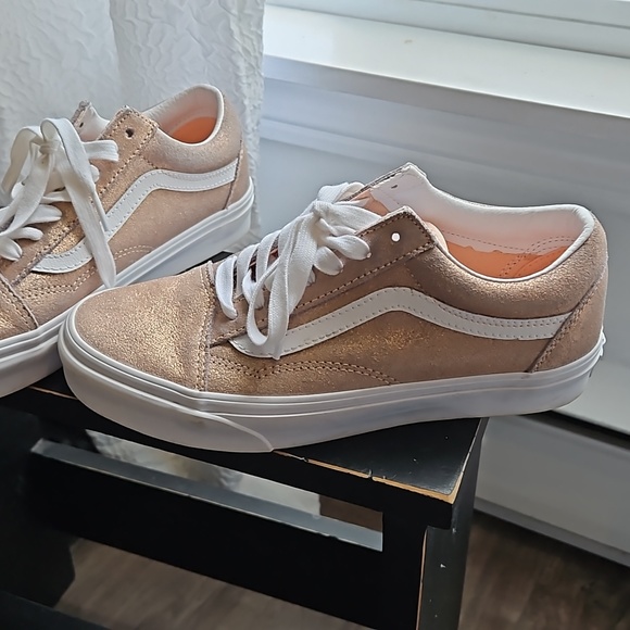 Shoes - Picture 3 of 5